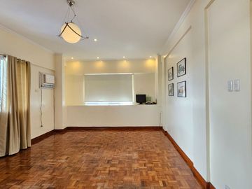 WELL MAINTAINED SINGLE DETACHED HOUSE AND LO WITH SWIMMINNG POOL IN BF HOMES PARAÑAQUE CITY