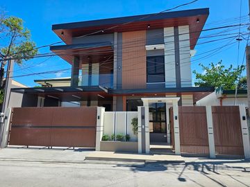 Brand New Modern Living Redefined Spacious 5-Bedroom Home with a Refreshing Lap Pool In BF Homes Parañaque City .