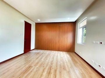 BRAND NEW MODERN ALLURING HOUSE & LOT FOR SALE BF HOMES