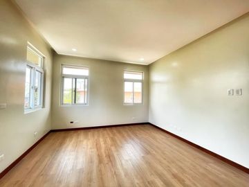 BRAND NEW MODERN ALLURING HOUSE & LOT FOR SALE BF HOMES