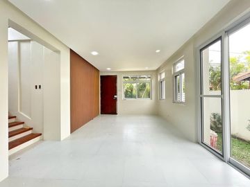 BRAND NEW MODERN ALLURING HOUSE & LOT FOR SALE BF HOMES