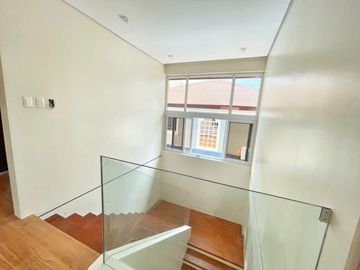 BRAND NEW MODERN ALLURING HOUSE & LOT FOR SALE BF HOMES