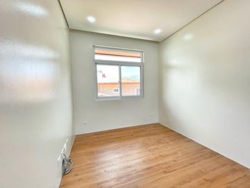 BRAND NEW MODERN ALLURING HOUSE & LOT FOR SALE BF HOMES