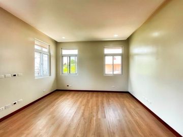 BRAND NEW MODERN ALLURING HOUSE & LOT FOR SALE BF HOMES