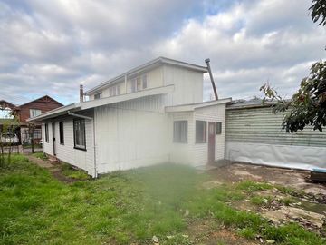 Vendemos casa en  Temuco  pasos de Av Alemania