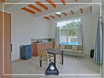Casa de playa multifamiliar con cabaña y área adicional en Grey Stage, en Santa Marianita, Manta