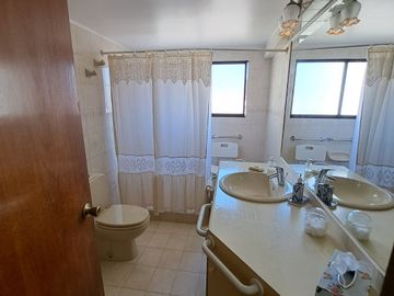 ESPECTACULAR DEPARTAMENTO 4 D , 3B , 2E  SECTOR PONIENTE  DE VIÑA