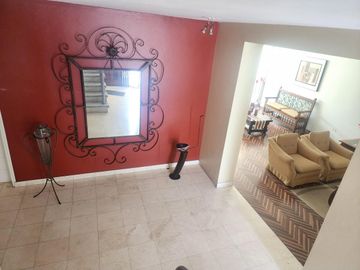 ESPECTACULAR CHALET 2 PLANTAS IMPECABLE NEPTUNO FRENTE JOCKEY PLAZA