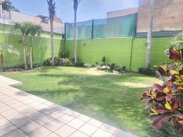 ESPECTACULAR CHALET 2 PLANTAS IMPECABLE NEPTUNO FRENTE JOCKEY PLAZA