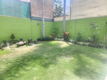 ESPECTACULAR CHALET 2 PLANTAS IMPECABLE NEPTUNO FRENTE JOCKEY PLAZA