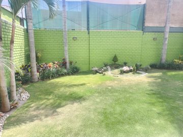 ESPECTACULAR CHALET 2 PLANTAS IMPECABLE NEPTUNO FRENTE JOCKEY PLAZA