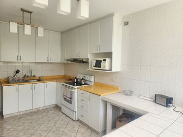 ESPECTACULAR CHALET 2 PLANTAS IMPECABLE NEPTUNO FRENTE JOCKEY PLAZA