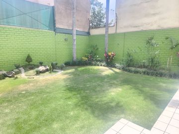 ESPECTACULAR CHALET 2 PLANTAS IMPECABLE NEPTUNO FRENTE JOCKEY PLAZA