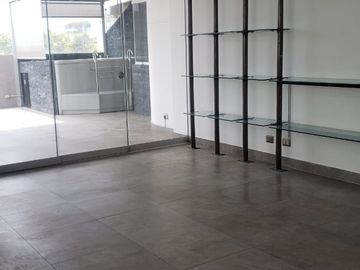 Alquiler de Exclusivo Departamento Triplex cerca del Óvalo Higuereta