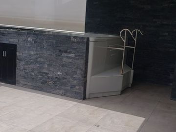Alquiler de Exclusivo Departamento Triplex cerca del Óvalo Higuereta