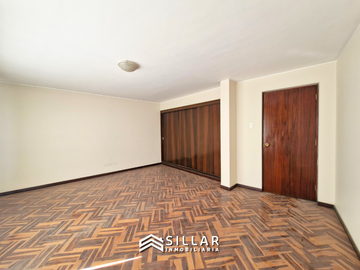 VENTA CASA, AV PROGRESO, MIRAFLORES