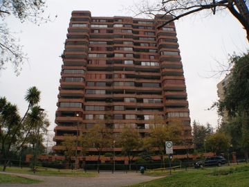 VENTA DEPARTAMENTO CALLE BRASILIA. LAS CONDES