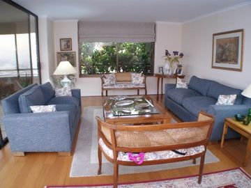 VENTA DEPARTAMENTO CALLE BRASILIA. LAS CONDES