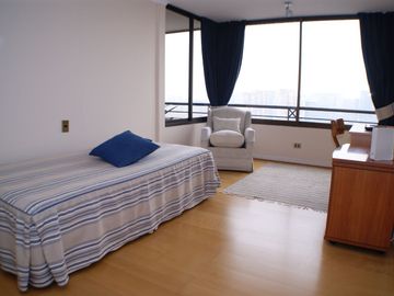VENTA DEPARTAMENTO CALLE BRASILIA. LAS CONDES