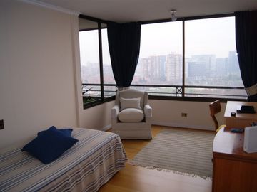 VENTA DEPARTAMENTO CALLE BRASILIA. LAS CONDES
