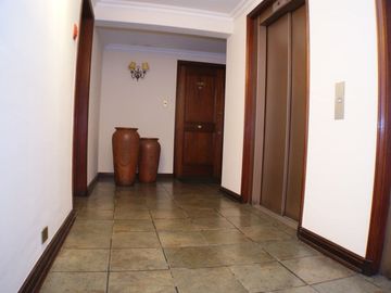 VENTA DEPARTAMENTO CALLE BRASILIA. LAS CONDES