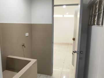 SE VENDE MINIDEPARTAMENTO EN SAN JUAN DE MIRAFLORES