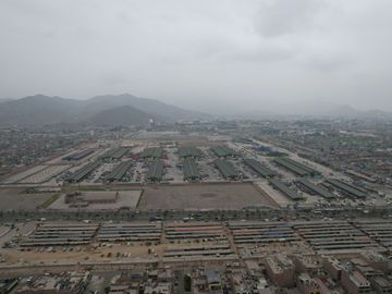 TERRENO EN VENTA ATE LIMITE CON SANTA ANITA A 5 MINUTOS DE PRODUCTORES