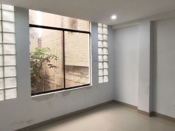 SE VENDE MINIDEPARTAMENTO EN SAN JUAN DE MIRAFLORES