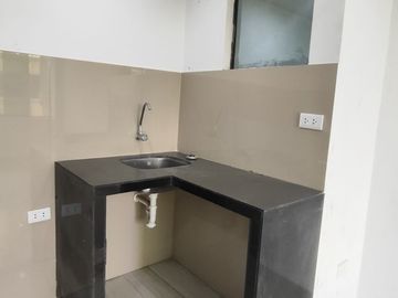 SE VENDE MINIDEPARTAMENTO EN SAN JUAN DE MIRAFLORES