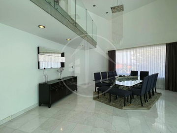 Residencia De Una Planta En Hacienda De Vallescondido: Lujo Y Confort En Un Entorno Exclusivo