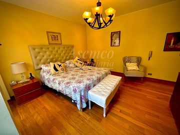 BAJO DE PRECIO!!! EXCLUSIVO DEPARTAMENTO EN VENTA CON AMPLIA TERRAZA Y FRENTE A PARQUE EN CHACARILLA - SURCO