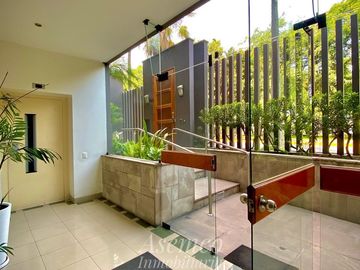 BAJO DE PRECIO!!! EXCLUSIVO DEPARTAMENTO EN VENTA CON AMPLIA TERRAZA Y FRENTE A PARQUE EN CHACARILLA - SURCO