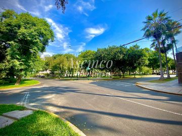 BAJO DE PRECIO!!! EXCLUSIVO DEPARTAMENTO EN VENTA CON AMPLIA TERRAZA Y FRENTE A PARQUE EN CHACARILLA - SURCO