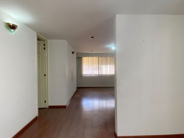 Casa en 18 de Marzo entre Himno Nacional y Av. Scop