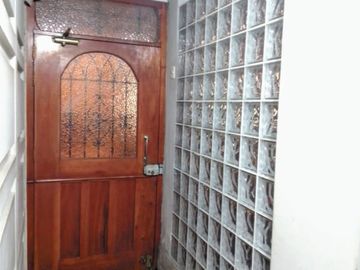 Venta De Departamento Flat En Los Robles, San Isidro 87m2