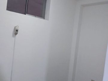 Venta De Departamento Flat En Los Robles, San Isidro 87m2