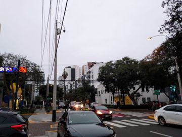 Venta De Departamento Flat En Los Robles, San Isidro 87m2