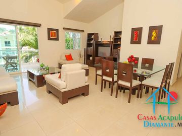 Departamento en renta con terraza, vista a la alberca y áreas comunes