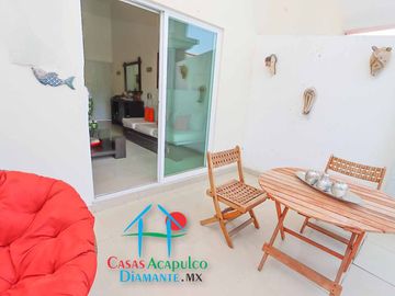 Departamento en renta con terraza, vista a la alberca y áreas comunes
