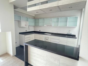 Venta Departamento Duplex De Estreno En Urb. El Golf De Huampani 2Da Etapa Lurigancho Chosica
