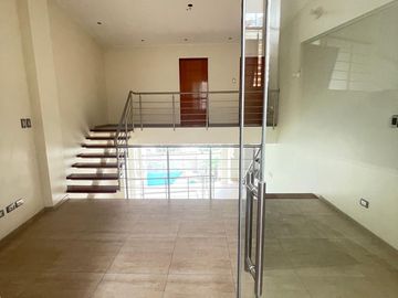 Venta Departamento Duplex De Estreno En Urb. El Golf De Huampani 2Da Etapa Lurigancho Chosica