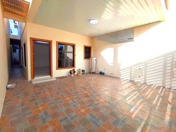 HOUSE & LOT FOR SALE IN BETTERLIVING NEWLY-BUILT MODERN DESIGN 2-STOREY DUPLEX