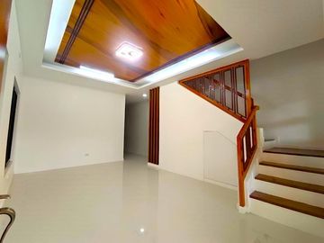 HOUSE & LOT FOR SALE IN BETTERLIVING NEWLY-BUILT MODERN DESIGN 2-STOREY DUPLEX