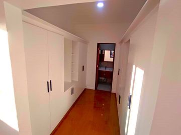 HOUSE & LOT FOR SALE IN BETTERLIVING NEWLY-BUILT MODERN DESIGN 2-STOREY DUPLEX