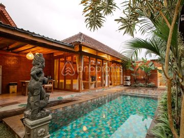 Bali Bliss Awaits: Own This Stunning Wooden Lodge Freehold 3-Bed Villa Near Soka Beach