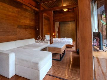 Bali Bliss Awaits: Own This Stunning Wooden Lodge Freehold 3-Bed Villa Near Soka Beach