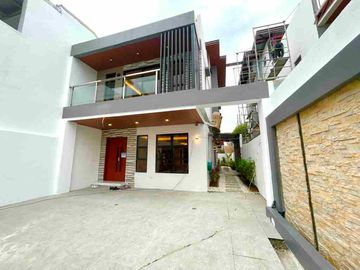 Brand New luxurious 3 storey Modern Single Attached For Sale in BF Resort Las pinas