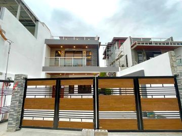 Brand New luxurious 3 storey Modern Single Attached For Sale in BF Resort Las pinas