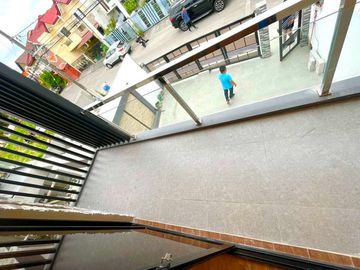 Brand New luxurious 3 storey Modern Single Attached For Sale in BF Resort Las pinas