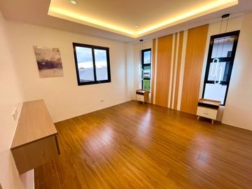 Brand New luxurious 3 storey Modern Single Attached For Sale in BF Resort Las pinas